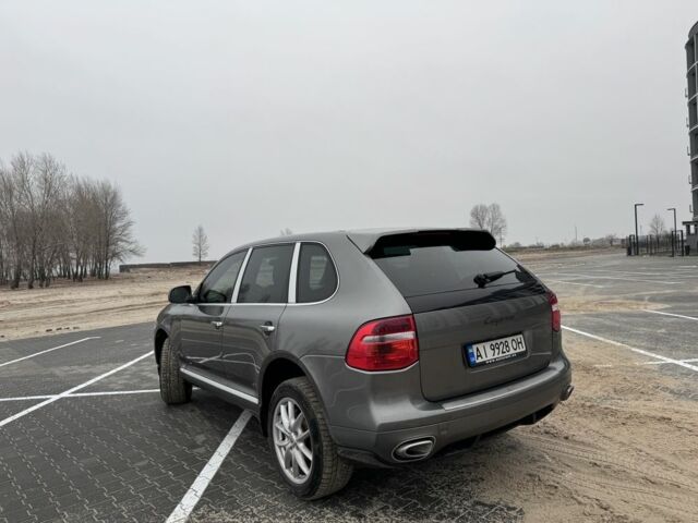 Сірий Порше Cayenne, об'ємом двигуна 3 л та пробігом 300 тис. км за 13500 $, фото 4 на Automoto.ua