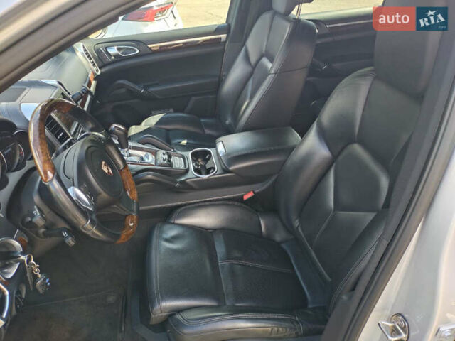 Серый Порше Каен, объемом двигателя 3.6 л и пробегом 140 тыс. км за 19900 $, фото 12 на Automoto.ua