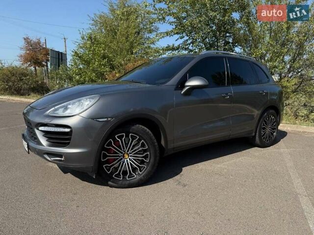 Сірий Порше Cayenne, об'ємом двигуна 4.81 л та пробігом 225 тис. км за 14200 $, фото 48 на Automoto.ua