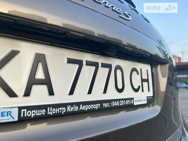 Сірий Порше Cayenne, об'ємом двигуна 4.8 л та пробігом 215 тис. км за 25000 $, фото 39 на Automoto.ua