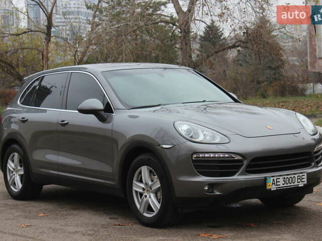 Сірий Порше Cayenne, об'ємом двигуна 4.81 л та пробігом 84 тис. км за 24999 $, фото 9 на Automoto.ua