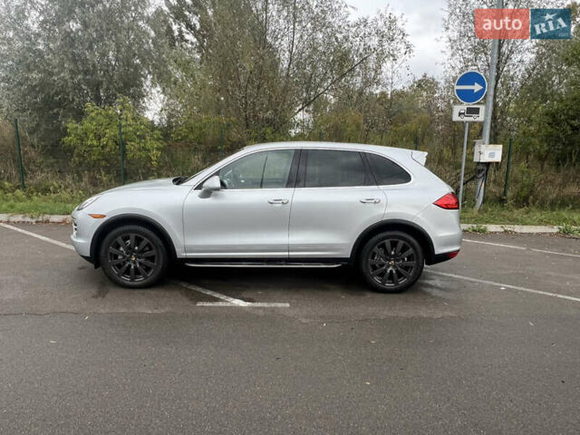 Серый Порше Каен, объемом двигателя 4.8 л и пробегом 108 тыс. км за 17500 $, фото 7 на Automoto.ua