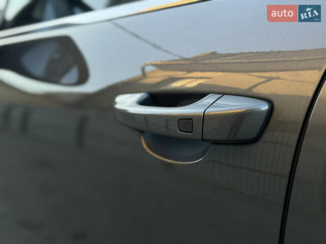 Серый Порше Каен, объемом двигателя 3 л и пробегом 220 тыс. км за 23999 $, фото 3 на Automoto.ua