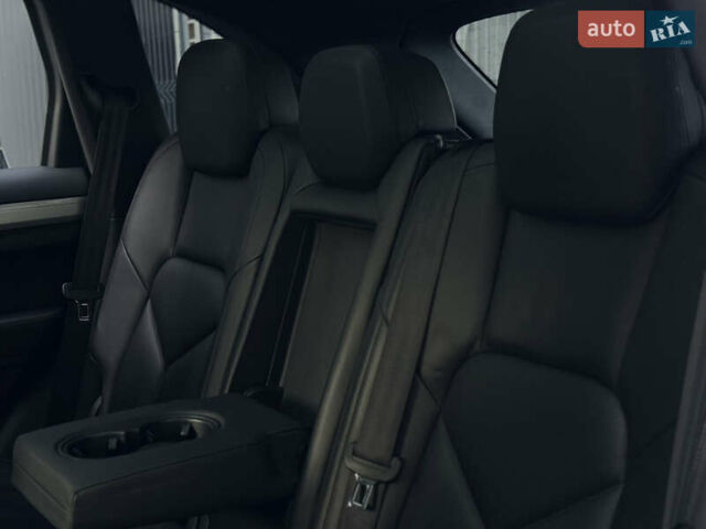 Серый Порше Каен, объемом двигателя 3 л и пробегом 220 тыс. км за 23999 $, фото 40 на Automoto.ua