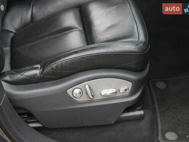 Сірий Порше Cayenne, об'ємом двигуна 4.81 л та пробігом 84 тис. км за 24999 $, фото 35 на Automoto.ua