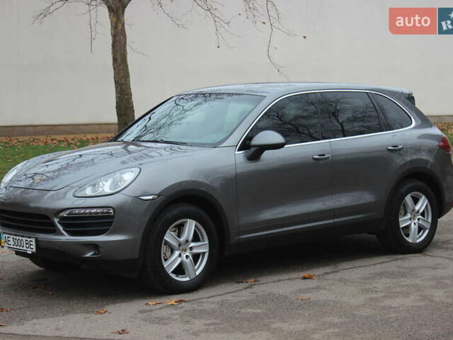 Сірий Порше Cayenne, об'ємом двигуна 4.81 л та пробігом 84 тис. км за 24999 $, фото 4 на Automoto.ua