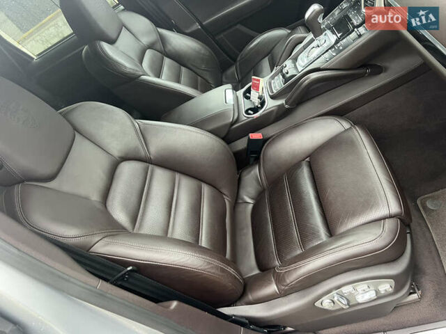 Серый Порше Каен, объемом двигателя 4.8 л и пробегом 108 тыс. км за 17500 $, фото 12 на Automoto.ua