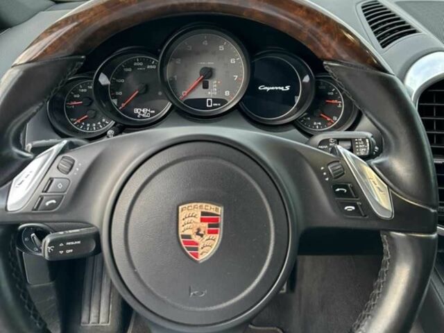 Сірий Порше Cayenne, об'ємом двигуна 4.8 л та пробігом 81 тис. км за 22000 $, фото 8 на Automoto.ua