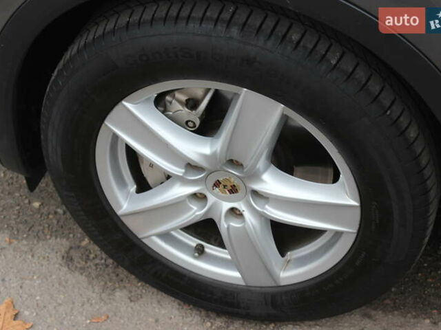 Сірий Порше Cayenne, об'ємом двигуна 4.81 л та пробігом 84 тис. км за 24999 $, фото 21 на Automoto.ua