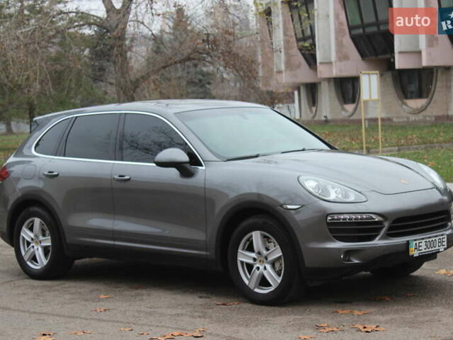 Сірий Порше Cayenne, об'ємом двигуна 4.81 л та пробігом 84 тис. км за 24999 $, фото 10 на Automoto.ua