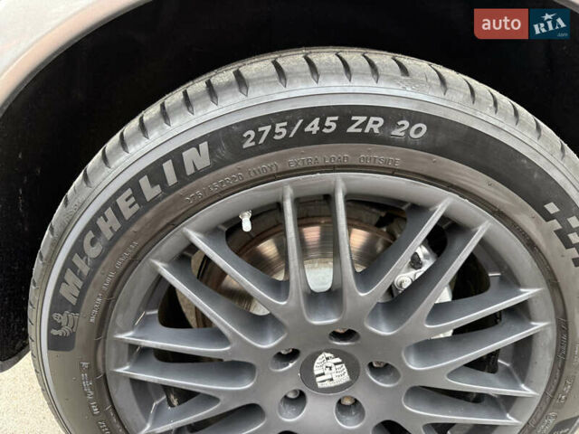 Сірий Порше Cayenne, об'ємом двигуна 3 л та пробігом 138 тис. км за 27000 $, фото 63 на Automoto.ua