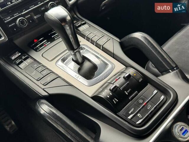 Серый Порше Каен, объемом двигателя 4.81 л и пробегом 235 тыс. км за 15490 $, фото 14 на Automoto.ua