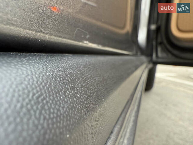 Сірий Порше Cayenne, об'ємом двигуна 3 л та пробігом 138 тис. км за 27000 $, фото 150 на Automoto.ua