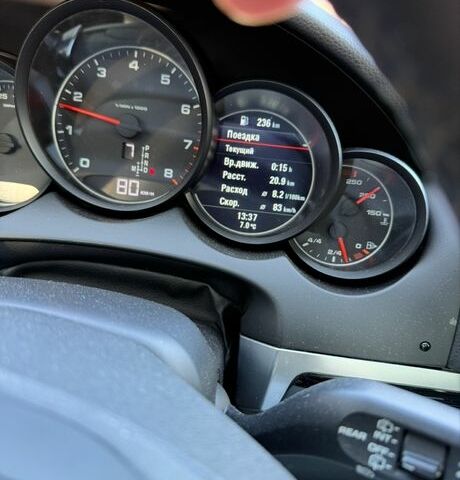 Сірий Порше Cayenne, об'ємом двигуна 3.6 л та пробігом 200 тис. км за 25500 $, фото 2 на Automoto.ua