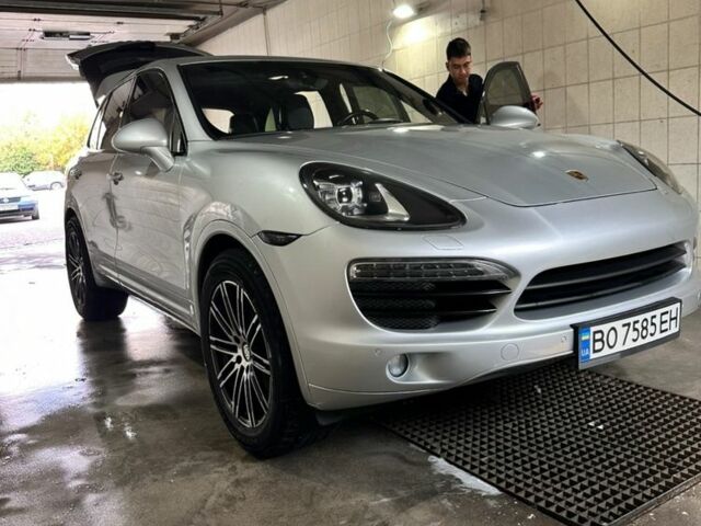 Серый Порше Каен, объемом двигателя 3.6 л и пробегом 200 тыс. км за 26000 $, фото 3 на Automoto.ua