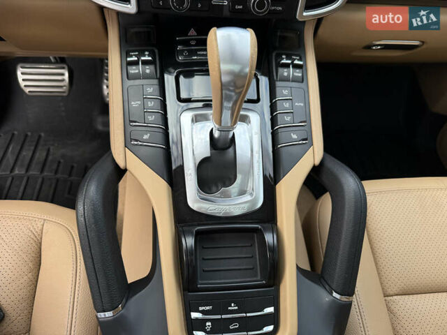 Сірий Порше Cayenne, об'ємом двигуна 3 л та пробігом 138 тис. км за 27000 $, фото 111 на Automoto.ua