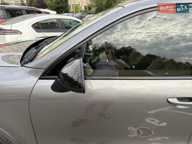 Сірий Порше Cayenne, об'ємом двигуна 3 л та пробігом 138 тис. км за 27000 $, фото 8 на Automoto.ua