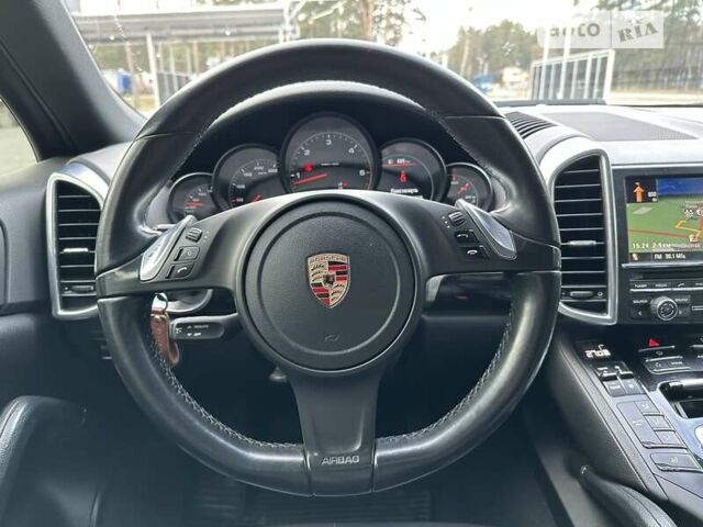 Сірий Порше Cayenne, об'ємом двигуна 3 л та пробігом 232 тис. км за 23200 $, фото 57 на Automoto.ua