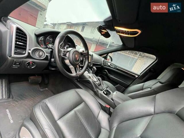 Серый Порше Каен, объемом двигателя 3.6 л и пробегом 196 тыс. км за 18999 $, фото 22 на Automoto.ua