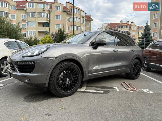 Сірий Порше Cayenne, об'ємом двигуна 3 л та пробігом 138 тис. км за 27000 $, фото 4 на Automoto.ua