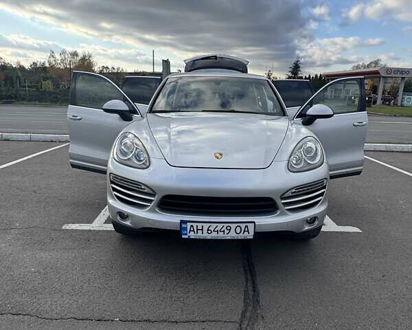 Сірий Порше Cayenne, об'ємом двигуна 2.97 л та пробігом 182 тис. км за 26000 $, фото 4 на Automoto.ua