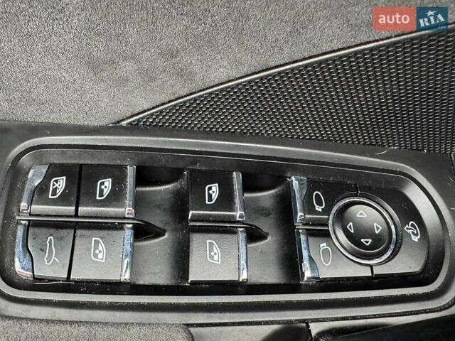 Серый Порше Каен, объемом двигателя 4.81 л и пробегом 235 тыс. км за 16990 $, фото 15 на Automoto.ua