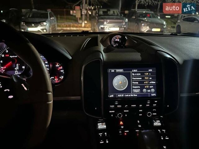 Сірий Порше Cayenne, об'ємом двигуна 3 л та пробігом 138 тис. км за 27000 $, фото 180 на Automoto.ua