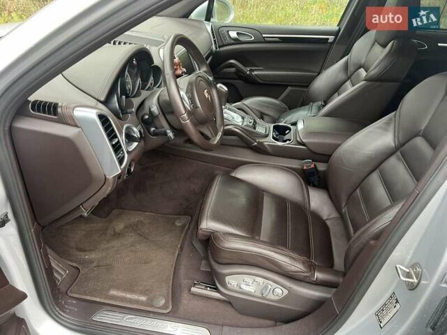 Серый Порше Каен, объемом двигателя 0 л и пробегом 107 тыс. км за 22800 $, фото 22 на Automoto.ua