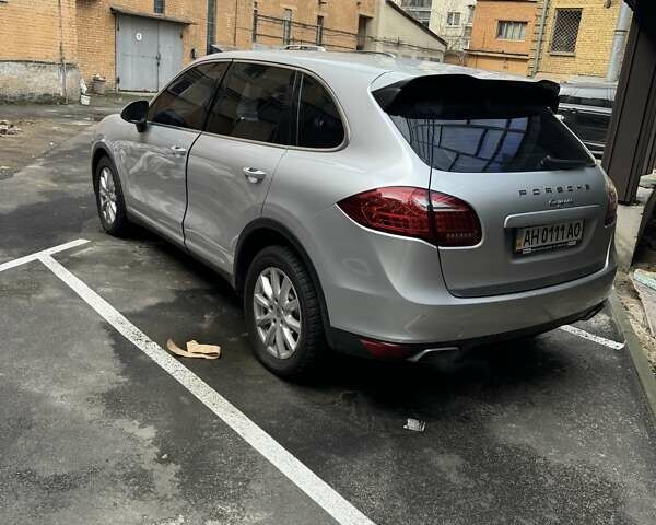 Сірий Порше Cayenne, об'ємом двигуна 3.6 л та пробігом 142 тис. км за 22000 $, фото 1 на Automoto.ua