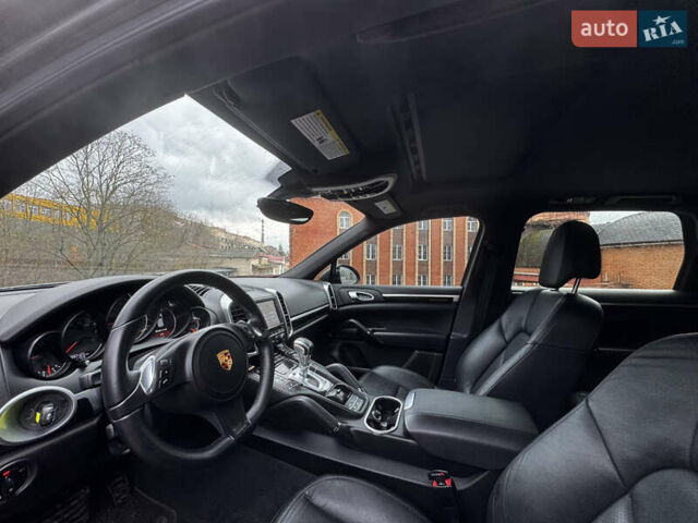 Серый Порше Каен, объемом двигателя 2.97 л и пробегом 380 тыс. км за 28500 $, фото 10 на Automoto.ua