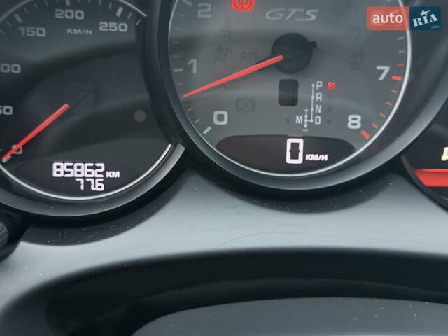 Серый Порше Каен, объемом двигателя 4.81 л и пробегом 84 тыс. км за 29999 $, фото 10 на Automoto.ua