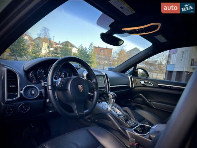 Сірий Порше Cayenne, об'ємом двигуна 3 л та пробігом 230 тис. км за 27777 $, фото 6 на Automoto.ua
