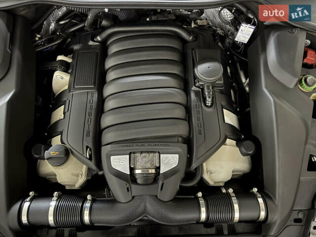 Серый Порше Каен, объемом двигателя 4.81 л и пробегом 84 тыс. км за 29999 $, фото 18 на Automoto.ua