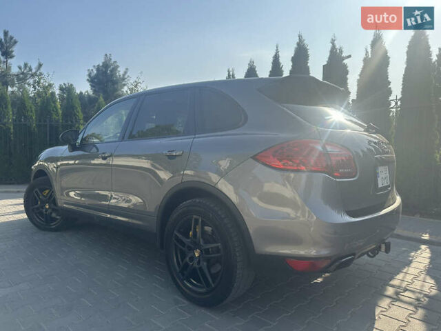 Сірий Порше Cayenne, об'ємом двигуна 3 л та пробігом 180 тис. км за 26900 $, фото 4 на Automoto.ua