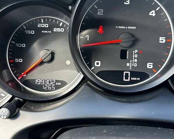 Сірий Порше Cayenne, об'ємом двигуна 2.97 л та пробігом 199 тис. км за 25000 $, фото 12 на Automoto.ua