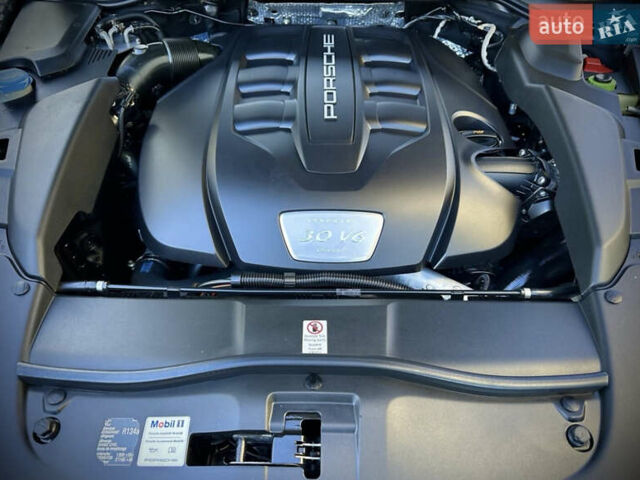 Сірий Порше Cayenne, об'ємом двигуна 3 л та пробігом 230 тис. км за 27777 $, фото 18 на Automoto.ua