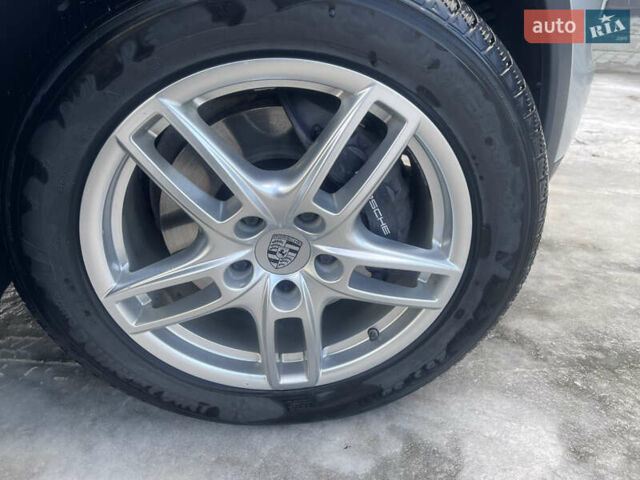 Серый Порше Каен, объемом двигателя 2.97 л и пробегом 223 тыс. км за 23800 $, фото 28 на Automoto.ua