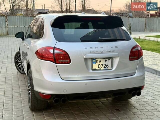 Серый Порше Каен, объемом двигателя 3 л и пробегом 193 тыс. км за 16700 $, фото 28 на Automoto.ua