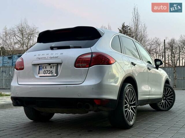 Серый Порше Каен, объемом двигателя 3 л и пробегом 193 тыс. км за 16700 $, фото 17 на Automoto.ua