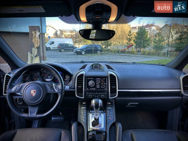 Сірий Порше Cayenne, об'ємом двигуна 3 л та пробігом 230 тис. км за 27777 $, фото 17 на Automoto.ua