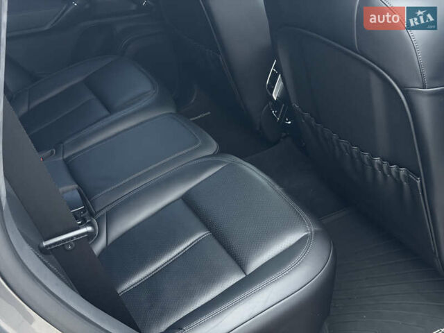 Серый Порше Каен, объемом двигателя 4.81 л и пробегом 84 тыс. км за 29999 $, фото 7 на Automoto.ua