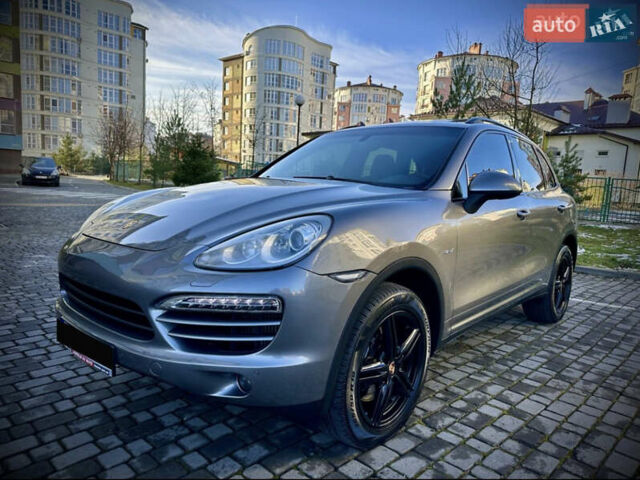 Сірий Порше Cayenne, об'ємом двигуна 3 л та пробігом 230 тис. км за 27777 $, фото 3 на Automoto.ua