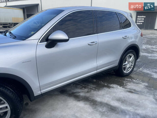 Серый Порше Каен, объемом двигателя 2.97 л и пробегом 223 тыс. км за 23800 $, фото 19 на Automoto.ua