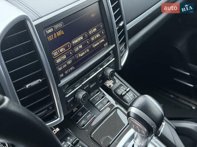 Серый Порше Каен, объемом двигателя 4.81 л и пробегом 84 тыс. км за 29999 $, фото 11 на Automoto.ua