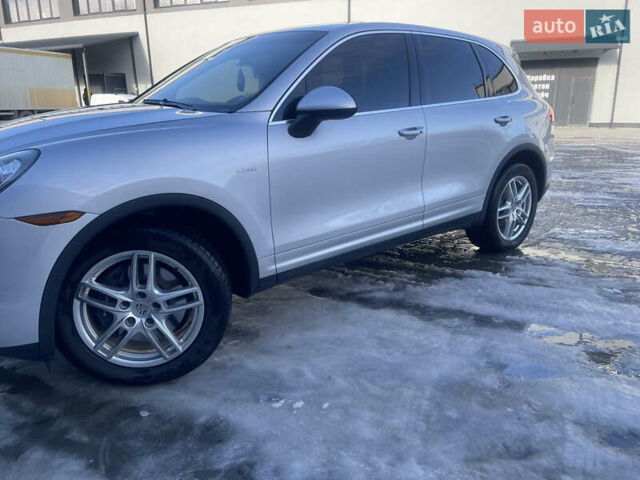 Серый Порше Каен, объемом двигателя 2.97 л и пробегом 223 тыс. км за 23800 $, фото 4 на Automoto.ua