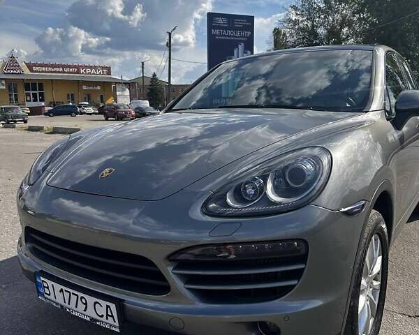 Сірий Порше Cayenne, об'ємом двигуна 2.97 л та пробігом 199 тис. км за 25000 $, фото 6 на Automoto.ua