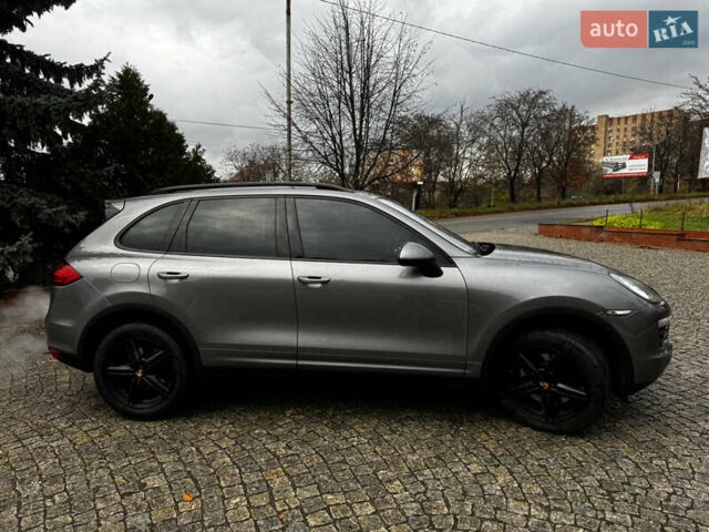 Серый Порше Каен, объемом двигателя 2.97 л и пробегом 380 тыс. км за 28500 $, фото 7 на Automoto.ua