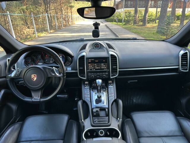 Сірий Порше Cayenne, об'ємом двигуна 3 л та пробігом 187 тис. км за 25300 $, фото 17 на Automoto.ua