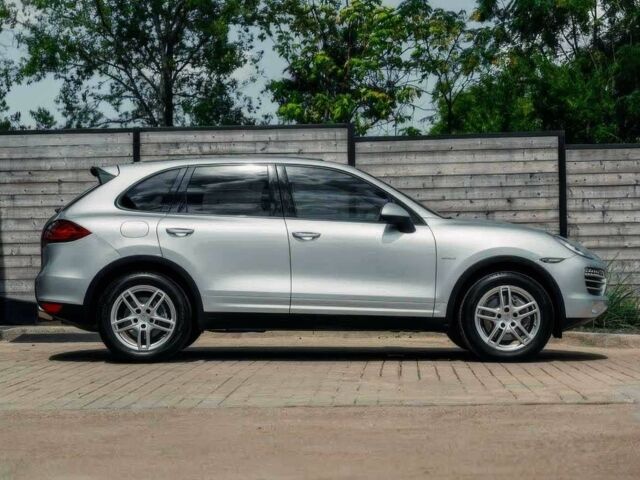 Серый Порше Каен, объемом двигателя 3 л и пробегом 89 тыс. км за 14000 $, фото 6 на Automoto.ua