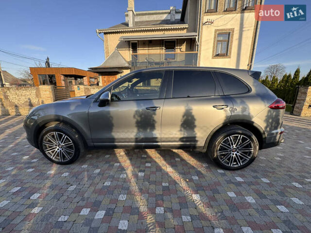 Серый Порше Каен, объемом двигателя 2.97 л и пробегом 277 тыс. км за 29000 $, фото 7 на Automoto.ua